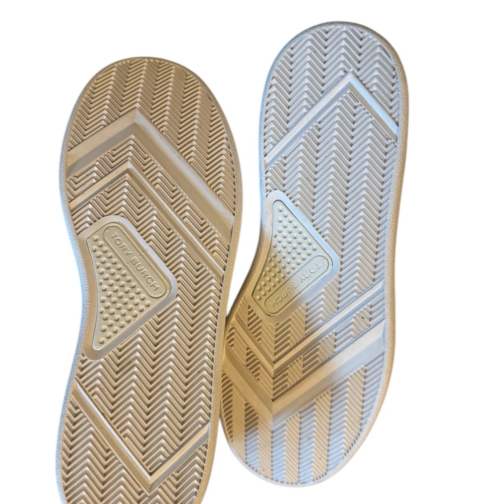 Tory Burch T-monogram lace-up sneakers, perfect for women size 7.5. - Picture 8 of 12
